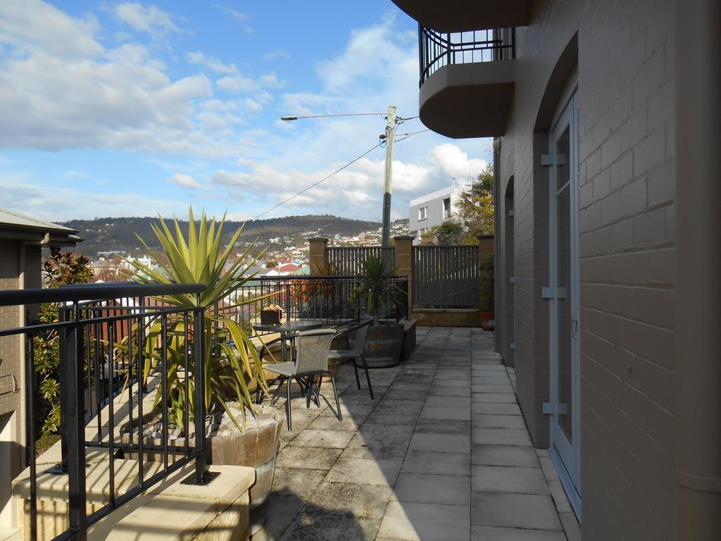Apartments On Star Sandy Bay Exterior photo