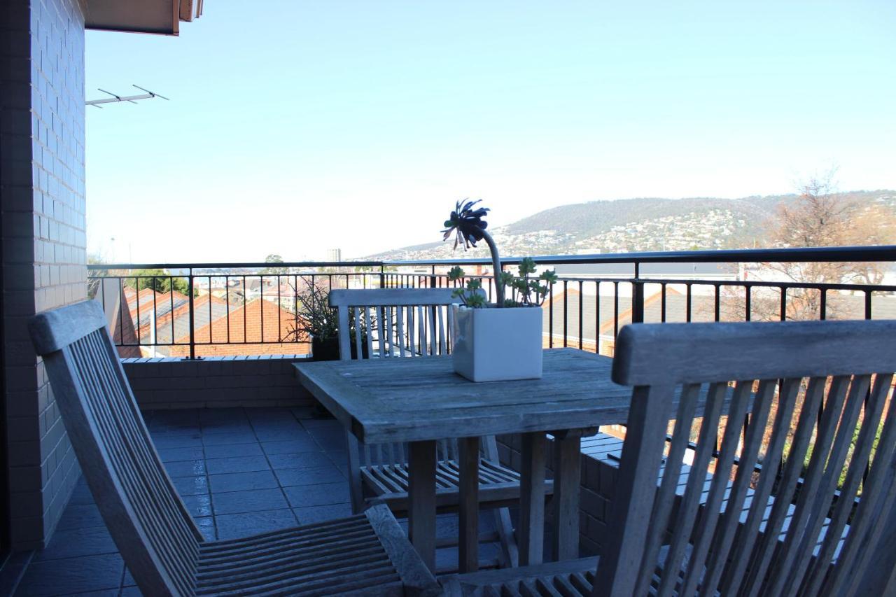 Apartments On Star Sandy Bay Exterior photo